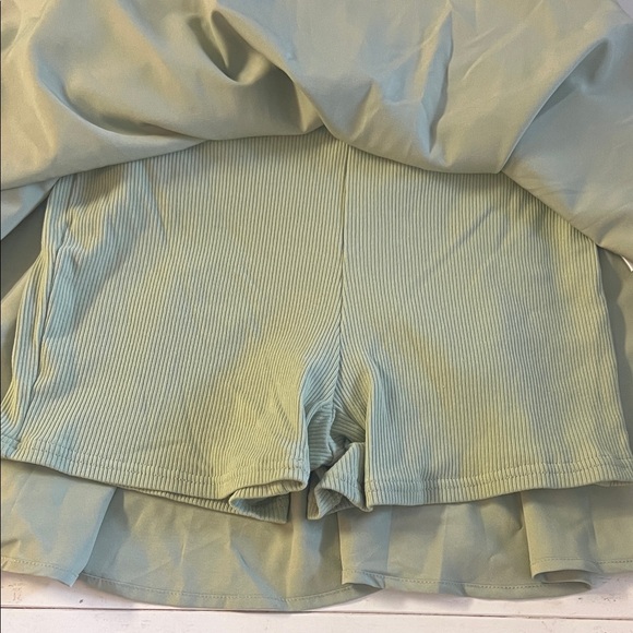 New In Romper - Picture 4 of 4